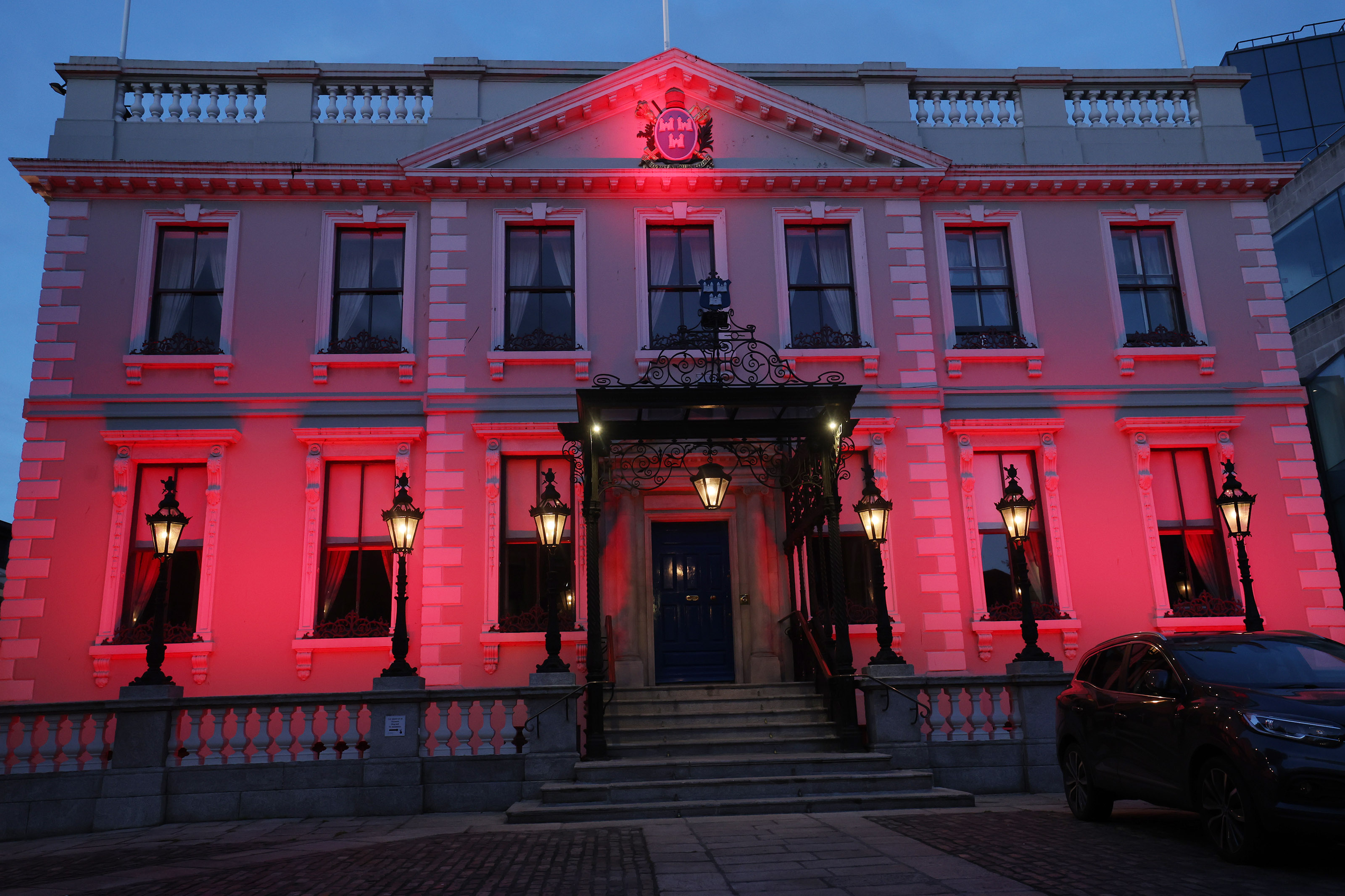 Mansion Hse Red 2